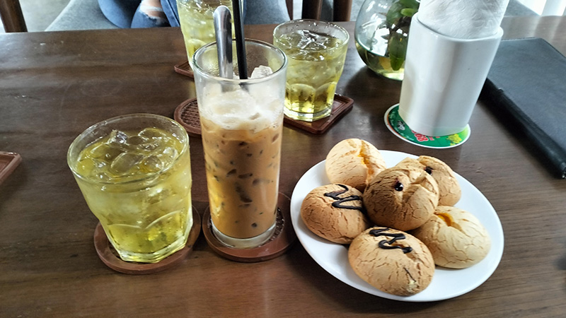 Khám phá Sophia Cafe và không gian sang trọng, cổ điển 6